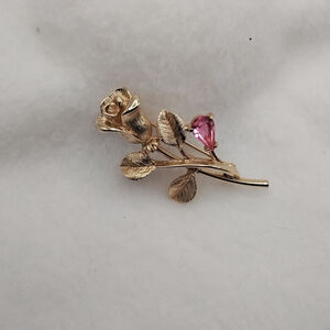 Vintage Avon Brooch | Goldtone Rose Pin with Pink Teardrop Stone